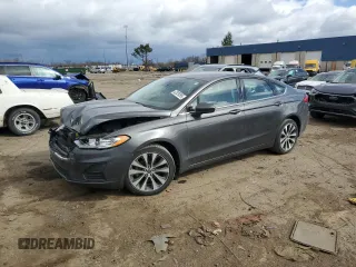 2020 Ford Fusion SE with VIN 3FA6P0T99LR261024, listed as a Copart auction lot 52929595 with 55,555 mi miles and Non repairable. Bid and sale history available at DreamBid. Image 1.