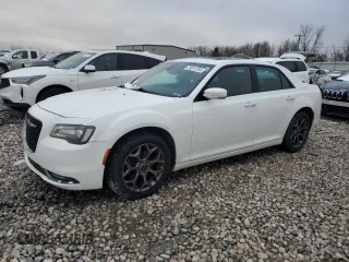 2016 Chrysler 300 S Alloy Edition z VIN 2C3CCAGG1GH144972, wystawiony jako Copart lot #79011754 z przebiegiem 173 307 mil mil oraz Czysty tytuł • Clean title. Historia ofert i sprzedaży dostępna na DreamBid. Obrazek 1.