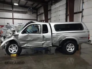 2004 Toyota Tacoma with VIN 5TEWN72N24Z442216, listed as a IAAI auction lot 41370604 with 199,640 mi miles and . Bid and sale history available at DreamBid. Image 15.
