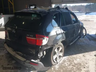 2007 BMW X5 3.0si with VIN 5UXFE43597L019227, listed as a IAAI auction lot 41387624 with 1 mi miles. Bid and sale history available at carsss.com. Image 4.