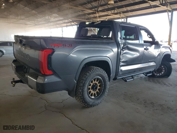 2025 Toyota Tundra 4WD SR with VIN 5TFLA5DB8SX243584, listed as a Copart auction lot 41913525 with 2,936 mi miles and Salvage Title. Bid and sale history available at carsss.com. Image 3.