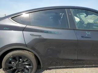 2024 Tesla Model Y with VIN 7SAYGDED3RF160506, listed as a Copart auction lot 53948515 with 0 mi miles and Non Repairable. Bid and sale history available at carsss.com. Image 11.