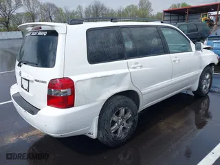 2007 Toyota Highlander with VIN JTEHP21A570202470, listed as a IAAI auction lot 41923634 with 302,540 mi miles. Bid and sale history available at carsss.com. Image 4.