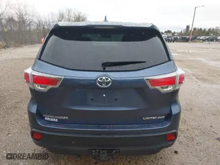 2015 Toyota Highlander Limited with VIN 5TDDKRFH6FS092511, listed as a IAAI auction lot 42082706 with 137,384 mi miles. Bid and sale history available at carsss.com. Image 17.