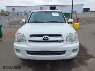 2006 Toyota Sequoia Limited with VIN 5TDBT48A16S258005, listed as a IAAI auction lot 42009303 with 219,977 mi miles. Bid and sale history available at carsss.com. Image 12.