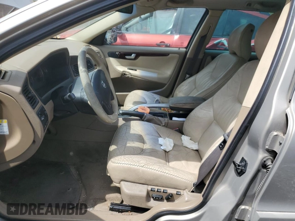2004 Volvo V70 XC70 with VIN YV1SZ59H641169454, listed as a Copart auction lot 53650635 with 0 mi miles and Salvage Title. Bid and sale history available at carsss.com. Image 7.