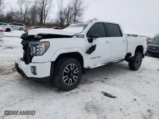 2021 GMC Sierra 2500HD AT4 with VIN 1GT49PEY4MF112141, listed as a Copart auction lot 88981925 with 95,803 mi miles and Salvage Title. Bid and sale history available at carsss.com. Image 1.