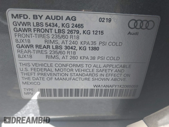 2019 Audi Q5 Premium with VIN WA1ANAFY1K2065059, listed as a IAAI auction lot 40566830 with 61,534 mi miles. Bid and sale history available at carsss.com. Image 9.