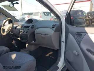 2001 Toyota ECHO with VIN JTDAT123510113887, listed as a IAAI auction lot 40560796 with 156,544 mi miles. Bid and sale history available at carsss.com. Image 5.