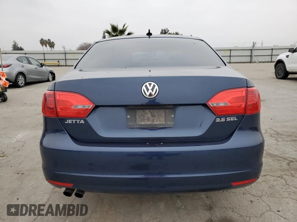 2011 Volkswagen Jetta SEL с VIN 3VWLZ7AJ8BM093026, выставлен на аукционе Copart как лот 83118174 с пробегом 138 607 миль миль и Списание • Salvage title. История ставок и продаж доступна на DreamBid. Изображение 6.