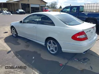 2008 Mercedes-Benz CLK 350 with VIN WDBTJ56H68F245431, listed as a IAAI auction lot 42085771 with 38,540 mi miles and . Bid and sale history available at DreamBid. Image 3.