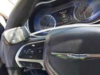2015 Chrysler 200 Limited с VIN 1C3CCCAB7FN729327, выставлен на аукционе IAAI как лот 41985048 с пробегом 194 667 миль миль и . История ставок и продаж доступна на DreamBid. Изображение 11.