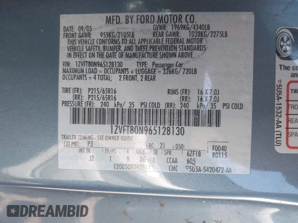 2006 Ford Mustang Standard with VIN 1ZVFT80N965128130, listed as a IAAI auction lot 41985938 with 203,035 mi miles. Bid and sale history available at carsss.com. Image 9.