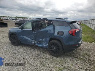 2024 GMC Terrain SLT z VIN 3GKALVEG7RL255280, wystawiony jako Copart lot #55603495 z przebiegiem 22 434 mil mil oraz Szkoda całkowita • Salvage title. Historia ofert i sprzedaży dostępna na DreamBid. Obrazek 2.