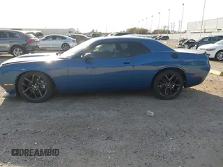 2022 Dodge Challenger GT z VIN 2C3CDZJG5NH118134, wystawiony jako IAAI lot #41732706 z przebiegiem 44 208 mil mil oraz . Historia ofert i sprzedaży dostępna na DreamBid. Obrazek 15.