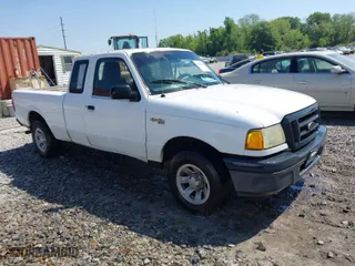 2004 Ford Ranger XL with VIN 1FTYR14U84PA26435, listed as a IAAI auction lot 42059420 with 245,426 mi miles. Bid and sale history available at carsss.com. Image 1.