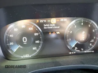 2018 Volvo XC60 Momentum с VIN LYVA22RK6JB069830, выставлен на аукционе Copart как лот 41773915 с пробегом 111 870 миль миль и Списание • Salvage title. История ставок и продаж доступна на DreamBid. Изображение 9.