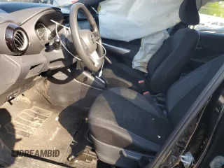2019 Nissan Kicks SV z VIN 3N1CP5CU9KL527211, wystawiony jako Copart lot #51938855 z przebiegiem 134 816 mil mil oraz Szkoda całkowita • Salvage title. Historia ofert i sprzedaży dostępna na DreamBid. Obrazek 7.