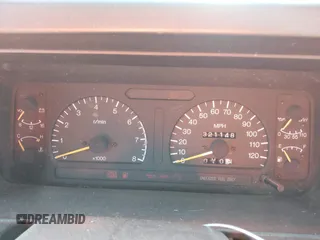 1994 Isuzu Trooper z VIN JACDH58VXR7912645, wystawiony jako IAAI lot #42207513 z przebiegiem 321 148 mil mil oraz . Historia ofert i sprzedaży dostępna na DreamBid. Obrazek 7.