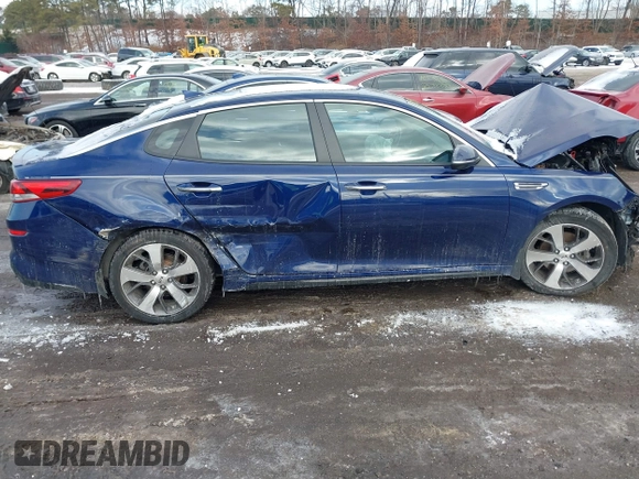 2020 Kia Optima LX with VIN 5XXGT4L39LG412777, listed as a IAAI auction lot 41359959 with 59,254 mi miles. Bid and sale history available at carsss.com. Image 12.