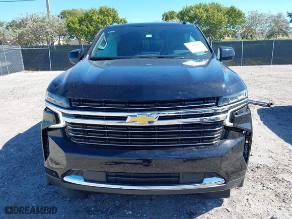 2024 Chevrolet Suburban LT with VIN 1GNSCCKD4RR392675, listed as a IAAI auction lot 41424825 with NaN miles. Bid and sale history available at carsss.com. Image 13.