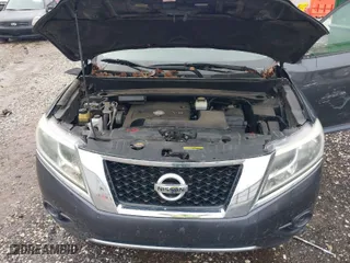 2014 Nissan Pathfinder Platinum with VIN 5N1AR2MM1EC719116, listed as a IAAI auction lot 41161294 with 121,739 mi miles. Bid and sale history available at carsss.com. Image 10.
