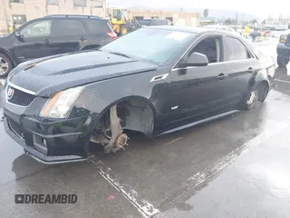 2013 Cadillac CTS-V z VIN 1G6DV5EP0D0102168, wystawiony jako IAAI lot #41791601 z przebiegiem Nie podano mil oraz . Historia ofert i sprzedaży dostępna na DreamBid. Obrazek 18.