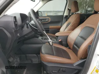 2021 Ford Bronco Sport Badlands z VIN 3FMCR9D96MRA87307, wystawiony jako Copart lot #53701625 z przebiegiem 27 744 mil mil oraz Szkoda całkowita • Salvage title. Historia ofert i sprzedaży dostępna na DreamBid. Obrazek 7.