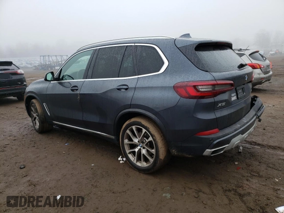 2021 BMW X5 xDrive40i with VIN 5UXCR6C0XM9F92513, listed as a Copart auction lot 42913123 with 18,378 mi miles and . Bid and sale history available at DreamBid. Image 2.