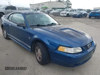 2000 Ford Mustang z VIN 1FAFP4041YF226983, wystawiony jako IAAI lot #41711357 z przebiegiem 223 824 mil mil oraz . Historia ofert i sprzedaży dostępna na DreamBid. Obrazek 1.