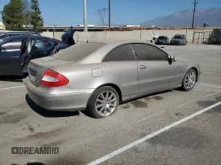 2006 Mercedes-Benz CLK 3.5L with VIN WDBTJ56J86F166827, listed as a Copart auction lot 54615655 with 104,870 mi miles and Clean Title. Bid and sale history available at carsss.com. Image 3.