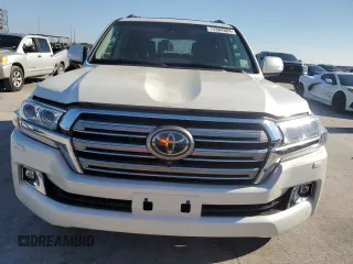 2016 Toyota Land Cruiser z VIN JTMCY7AJ2G4041240, wystawiony jako Copart lot #74304804 z przebiegiem 39 297 mil mil oraz Szkoda całkowita • Salvage title. Historia ofert i sprzedaży dostępna na DreamBid. Obrazek 5.