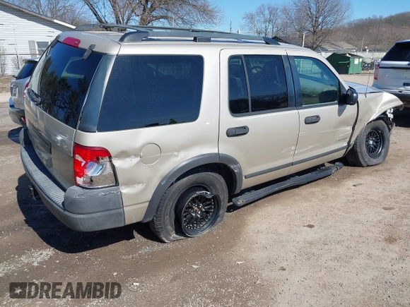 2004 Ford Explorer XLS z VIN 1FMZU72E14UC11599, wystawiony jako IAAI lot #41749597 z przebiegiem 82 805 mil mil oraz . Historia ofert i sprzedaży dostępna na DreamBid. Obrazek 4.