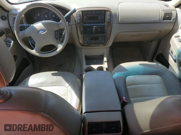 2003 Ford Explorer Eddie Bauer z VIN 1FMZU74K73UA69471, wystawiony jako Copart lot #56354875 z przebiegiem 208 953 mil mil oraz Szkoda całkowita • Salvage title. Historia ofert i sprzedaży dostępna na DreamBid. Obrazek 8.