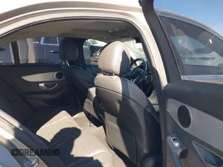 2019 Mercedes-Benz C 300 with VIN 55SWF8DB5KU308237, listed as a IAAI auction lot 41865845 with 80,975 mi miles and . Bid and sale history available at DreamBid. Image 8.