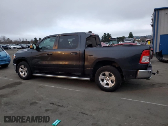 2021 Ram 1500 Big Horn z VIN 1C6RREFM9MN712074, wystawiony jako Copart lot #87685655 z przebiegiem 33 312 mil mil oraz Szkoda całkowita • Salvage title. Historia ofert i sprzedaży dostępna na DreamBid. Obrazek 2.