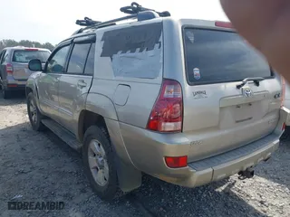 2005 Toyota 4Runner SR5 with VIN JTEZU14R050050572, listed as a IAAI auction lot 41660017 with 286,428 mi miles. Bid and sale history available at carsss.com. Image 3.