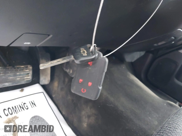 2014 Chevrolet Silverado 1500 LT with VIN 3GCUKREC1EG516826, listed as a IAAI auction lot 41119573 with 164,844 mi miles and . Bid and sale history available at DreamBid. Image 11.