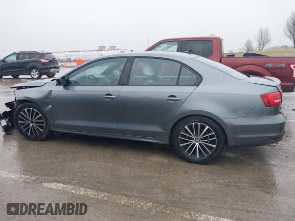 2015 Volkswagen Jetta SE с VIN 3VWD17AJ7FM320420, выставлен на аукционе IAAI как лот 41495266 с пробегом 132 031 миль миль и . История ставок и продаж доступна на DreamBid. Изображение 14.