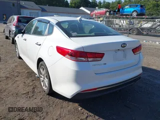 2016 Kia Optima LX with VIN 5XXGT4L39GG058653, listed as a IAAI auction lot 40313026 with 94,933 mi miles. Bid and sale history available at carsss.com. Image 3.