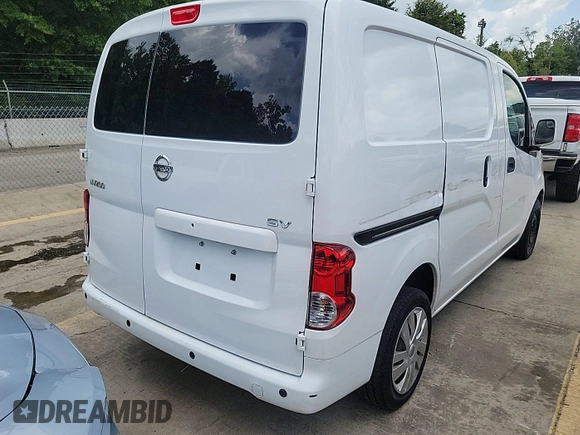 2020 Nissan NV200 SV z VIN 3N6CM0KN4LK705677, wystawiony jako IAAI lot #42521012 z przebiegiem 78 008 mil mil oraz . Historia ofert i sprzedaży dostępna na DreamBid. Obrazek 16.