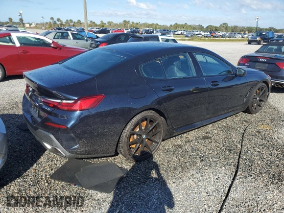 2022 BMW 8 Series 840i z VIN WBAGV2C04NCJ34178, wystawiony jako Copart lot #73813324 z przebiegiem Nie podano mil oraz Szkoda całkowita • Salvage title. Historia ofert i sprzedaży dostępna na DreamBid. Obrazek 3.