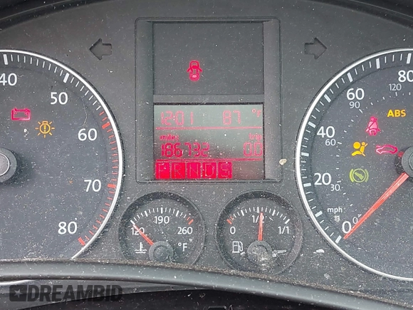 2007 Volkswagen Rabbit with VIN WVWBS71K57W159129, listed as a IAAI auction lot 42616963 with 186,732 mi miles and . Bid and sale history available at DreamBid. Image 7.