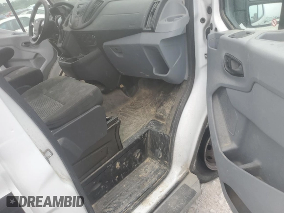 2018 Ford Transit z VIN 1FTYR1YM9JKA98599, wystawiony jako Copart lot #60429075 z przebiegiem 131 146 mil mil oraz Szkoda całkowita • Salvage title. Historia ofert i sprzedaży dostępna na DreamBid. Obrazek 8.