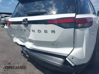 2024 Nissan Pathfinder S with VIN 5N1DR3AC1RC256575, listed as a IAAI auction lot 42042961 with 21,504 mi miles and . Bid and sale history available at DreamBid. Image 18.