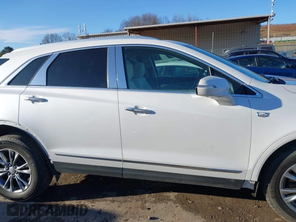 2021 Cadillac XT5 AWD Premium Luxury with VIN 1GYKNDRS9MZ149394, listed as a IAAI auction lot 41465952 with 32,292 mi miles. Bid and sale history available at carsss.com. Image 14.