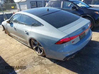 2023 Audi S7 Prestige z VIN WAUSFBF29PN024996, wystawiony jako IAAI lot #41177931 z przebiegiem 8 426 mil mil oraz . Historia ofert i sprzedaży dostępna na DreamBid. Obrazek 3.