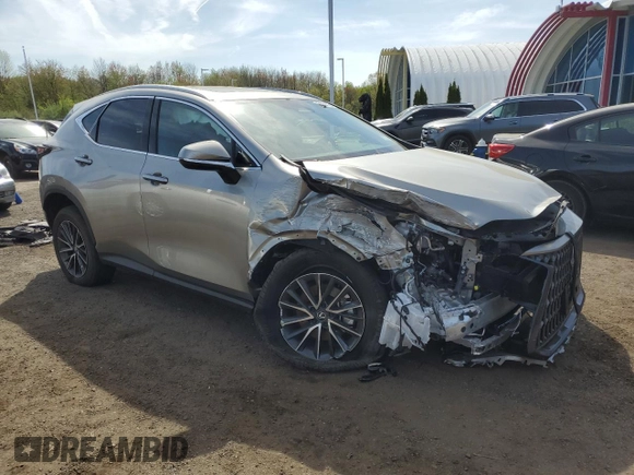 2025 Lexus NX 350 Premium z VIN 2T2GGCEZ0SC080200, wystawiony jako Copart lot #54234395 z przebiegiem 897 mil mil oraz Szkoda całkowita • Salvage title. Historia ofert i sprzedaży dostępna na DreamBid. Obrazek 4.