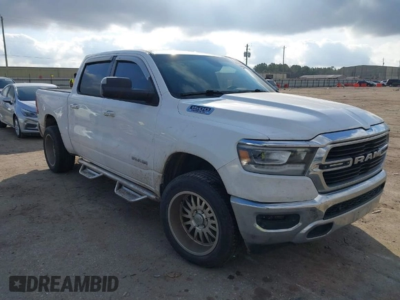 2019 Ram 1500 Big Horn z VIN 1C6RREFT6KN522317, wystawiony jako IAAI lot #41483697 z przebiegiem Nie podano mil oraz . Historia ofert i sprzedaży dostępna na DreamBid. Obrazek 1.