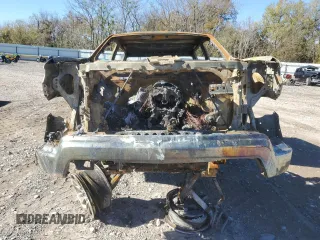 2024 Chevrolet Silverado 1500 LT with VIN 1GCPACEK9RZ194236, listed as a Copart auction lot 81338804 with Not Provided miles and Non Repairable. Bid and sale history available at DreamBid. Image 5.